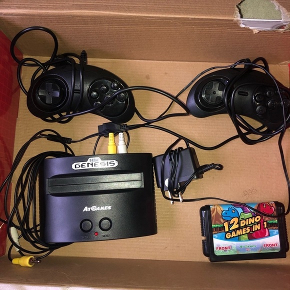 Sold**** 🌟Sega genesis game console - Picture 9 of 11